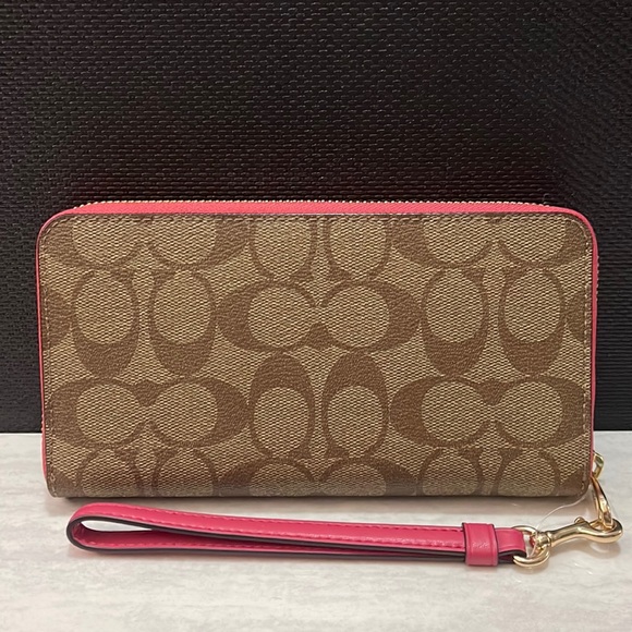 Coach Long Zip Around Wallet In Signature Canvas With Disco Patches - Picture 6 of 9